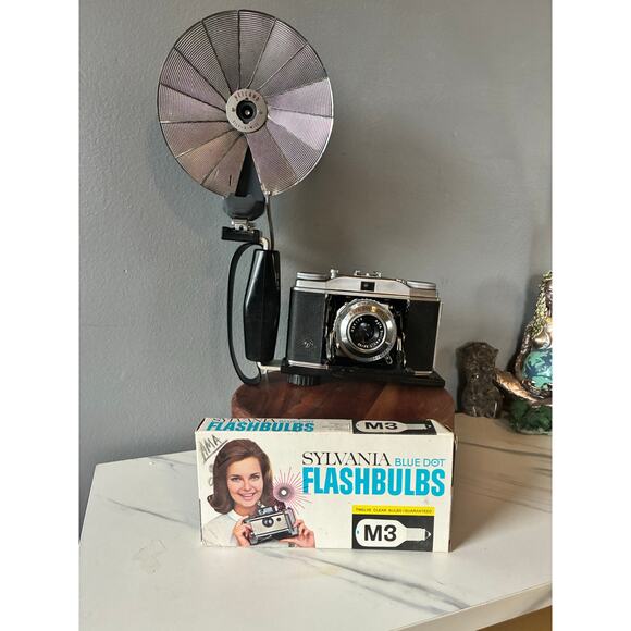 Agfa Solinette Camera Heiland Tilt-A-Mite Flash + Sylvania M3 Bulbs Boxed - Picture 8 of 16